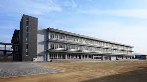 観音寺市柞田町の土地(観音寺市立中部中学校)