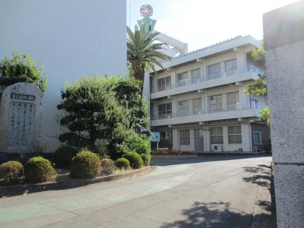 丸亀市飯山町下法軍寺の土地(丸亀市立飯山中学校)