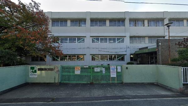 泉大津市助松町2丁目の中古一戸建て(泉大津市立上條小学校)
