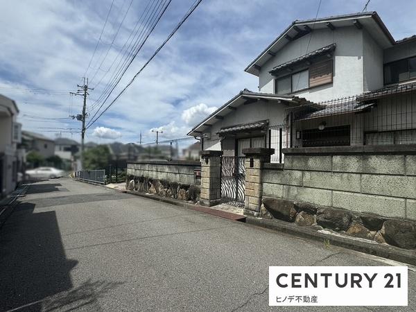和泉市山荘町３丁目の中古一戸建て
