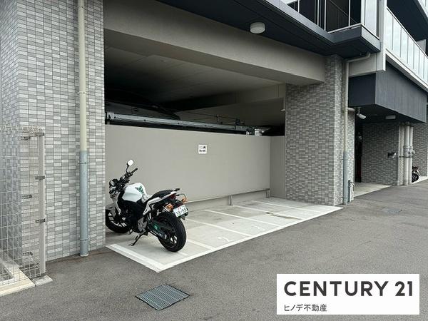 エスリード岸和田駅前