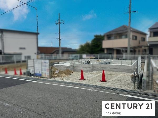 和泉市伯太町４丁目の新築一戸建