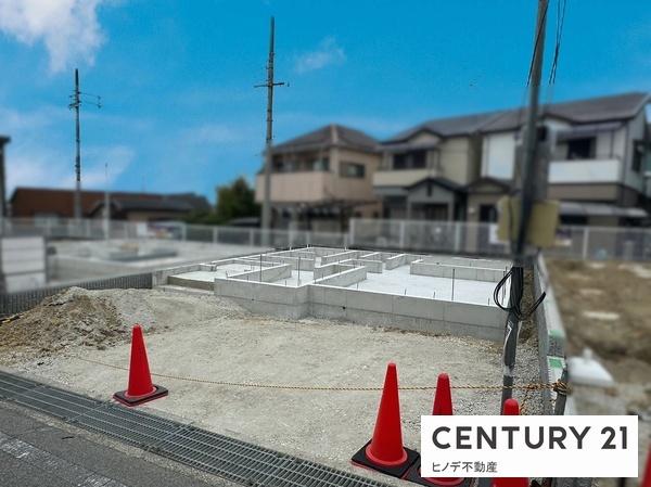 和泉市伯太町４丁目の新築一戸建