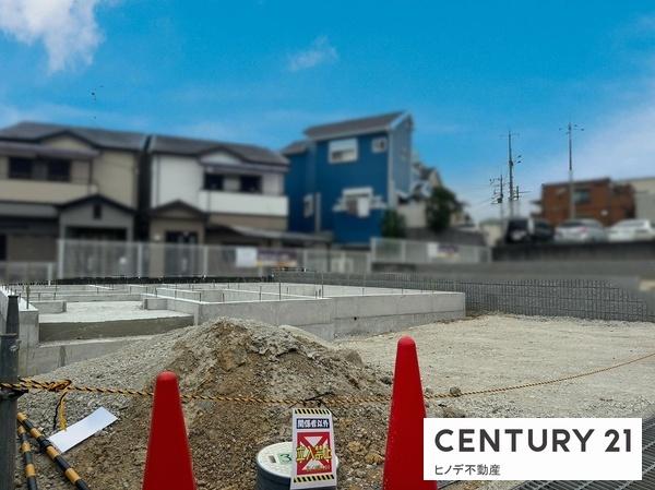 和泉市伯太町４丁目の新築一戸建