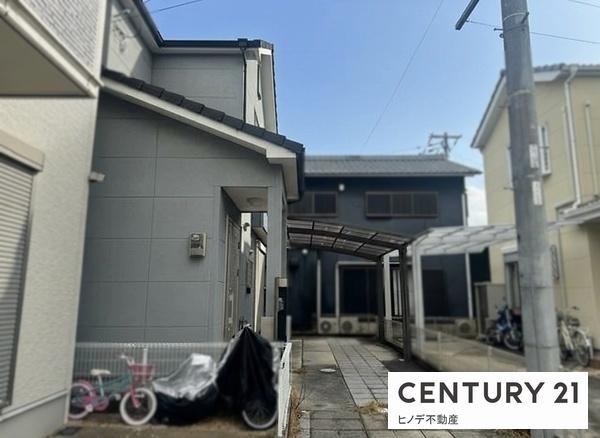 和泉市万町の中古一戸建て