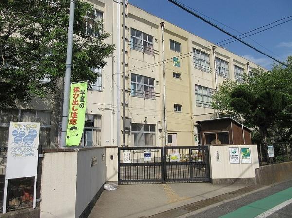 岸和田市春木泉町の新築一戸建(岸和田市立春木小学校)