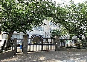 岸和田市春木泉町の新築一戸建(岸和田市立春木中学校)