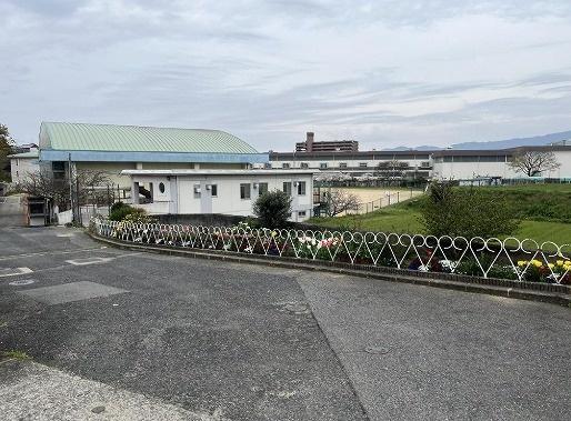 南貴望ケ丘パークホームズ(河内長野市立楠小学校)