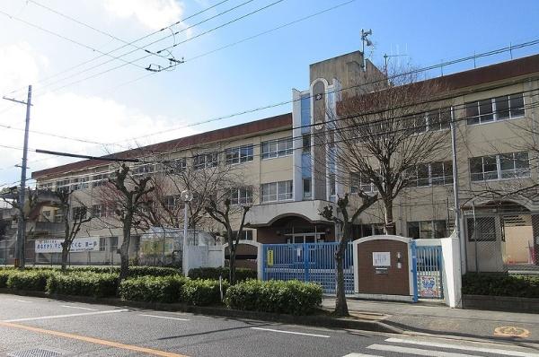 和泉市室堂町の中古一戸建て(和泉市立光明台北小学校)