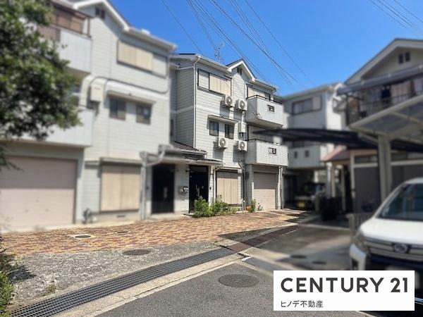 和泉市一条院町の中古一戸建て