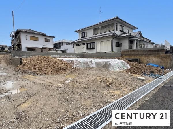 和泉市光明台２丁目の新築一戸建