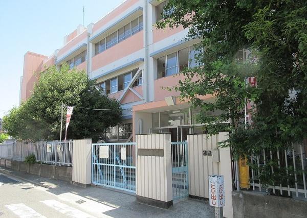 高石市羽衣４丁目の中古一戸建て(高石市立羽衣小学校)
