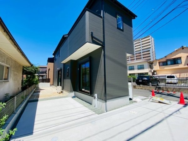 リナージュ／中央区本山町23-1期／２号棟