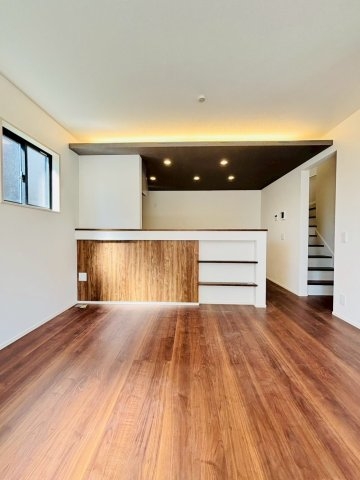 よかタウン/中央区国府2丁目1期/4号棟(リビング)