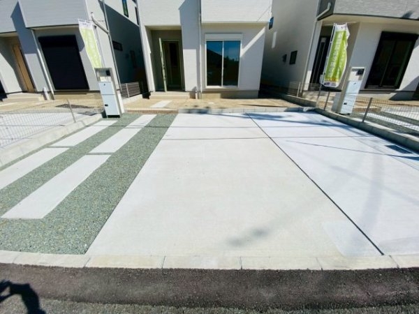 リナージュ／北区龍田1丁目／２号棟