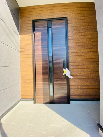 リーブルガーデン/菊陽町原水第三/3号棟(玄関)