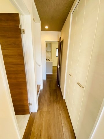 リーブルガーデン/菊陽町原水第三/3号棟(玄関)