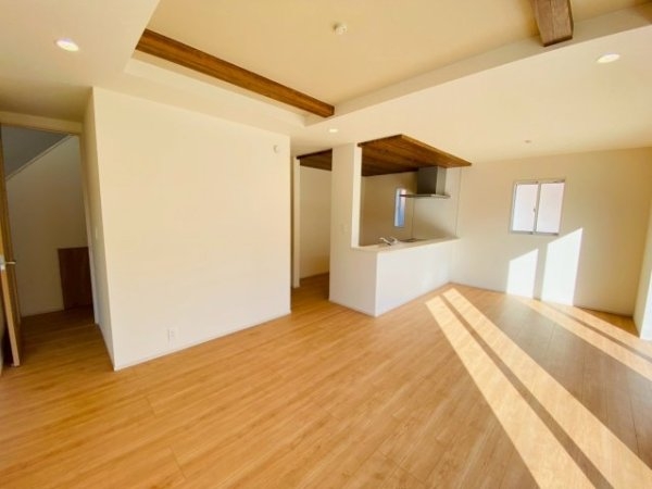 ブルーミングガーデン／北区鶴羽田１丁目／４号棟