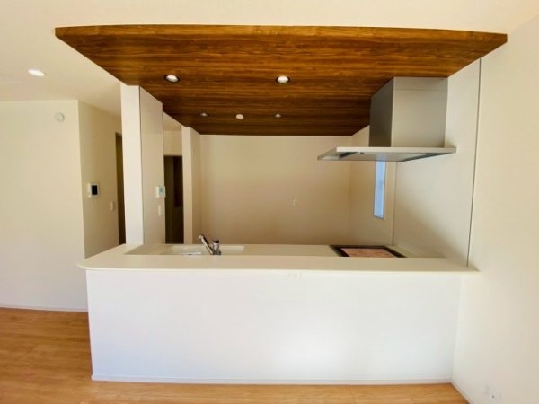 ブルーミングガーデン／北区鶴羽田１丁目／４号棟