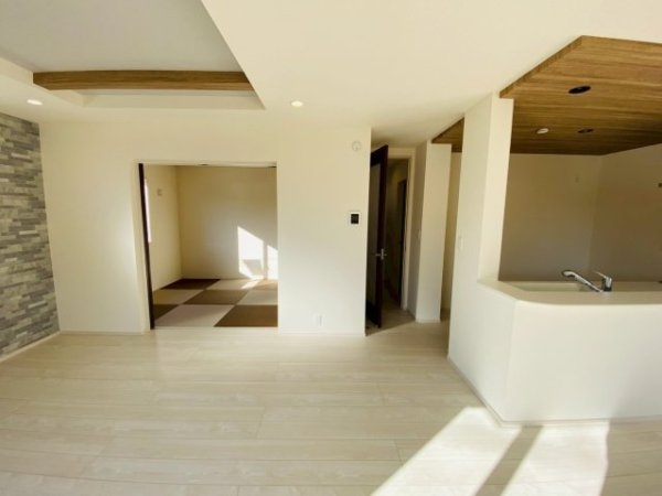 ブルーミングガーデン／北区鶴羽田１丁目／３号棟