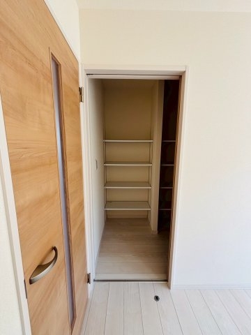 リーブルガーデン／東区戸島西第七／２号棟