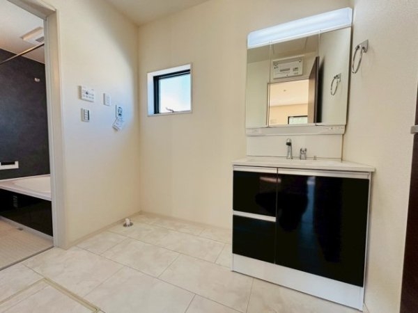 リーブルガーデン／東区戸島西第七／１号棟