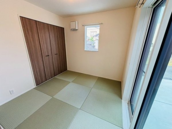 リナージュ／北区八景水谷3丁目／２号棟