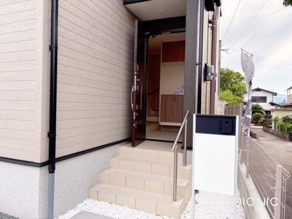 リナージュ／北区八景水谷3丁目／２号棟