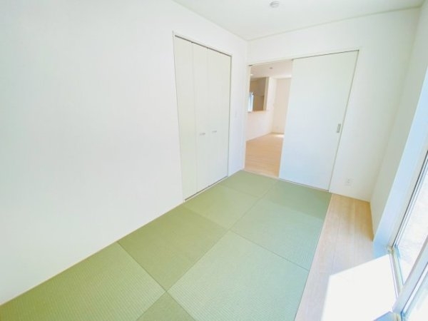 クレイドルガーデン／北区梶尾町第１０／１号棟