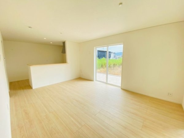 クレイドルガーデン／南区富合町大町第５／２号棟