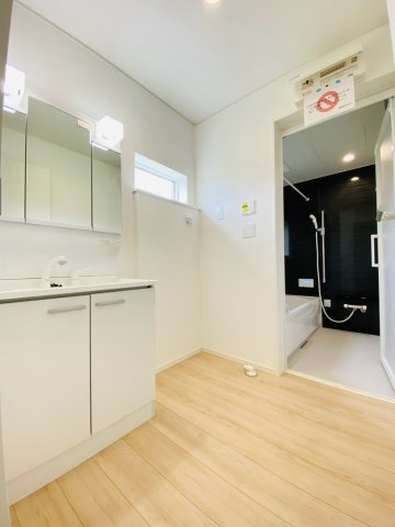 クレイドルガーデン／南区富合町大町第５／１号棟