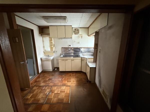 横浜市中区本牧原の中古一戸建