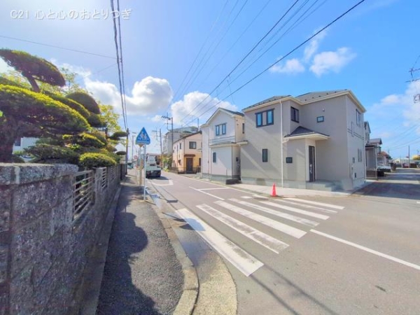 綾瀬市上土棚南５丁目の新築一戸建