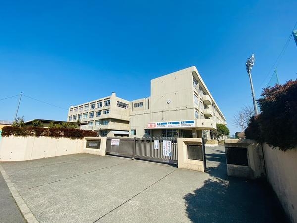 厚木市妻田西3丁目の土地(厚木市立林中学校)