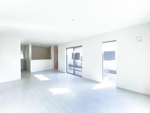 座間市入谷西5丁目　新築戸建