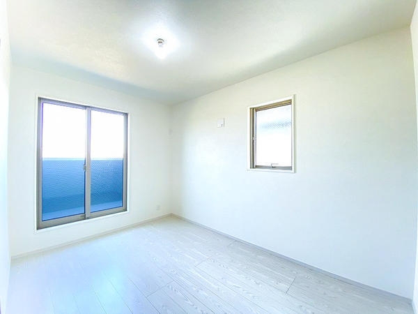 綾瀬市落合南３丁目　新築戸建