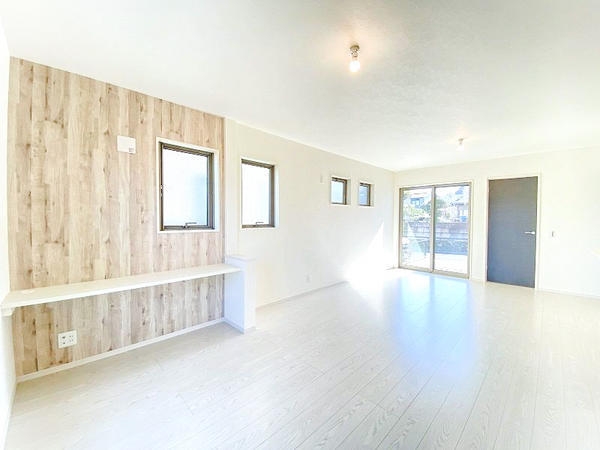 綾瀬市落合南３丁目　新築戸建