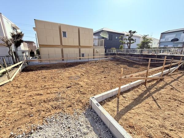 厚木市鳶尾1丁目全2棟新築戸建　2号棟