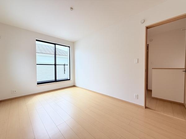厚木市飯山南3丁目全4棟新築戸建　B号棟