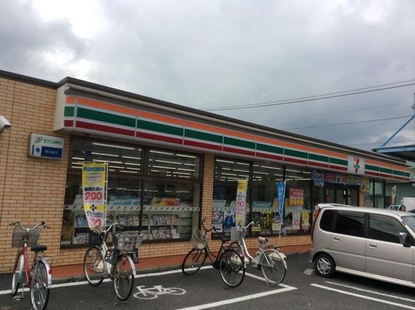海老名コーポラスA棟(セブンイレブン海老名中新田2丁目店)