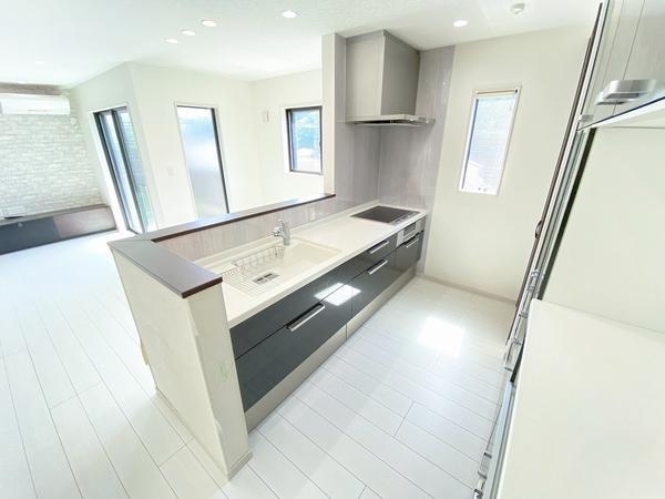 座間市入谷東4丁目　中古戸建