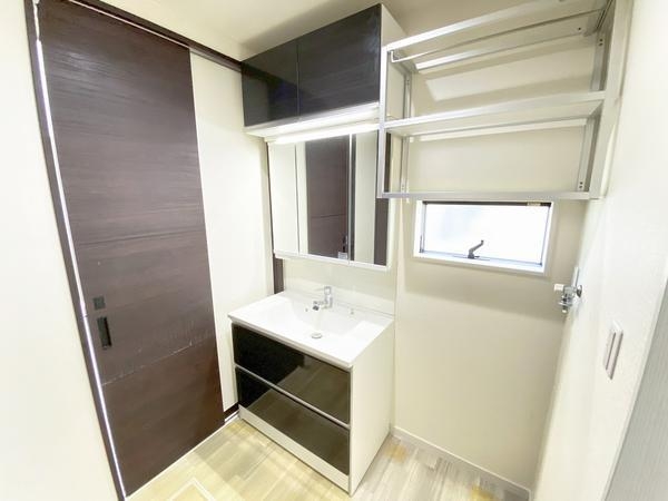 座間市入谷東4丁目　中古戸建
