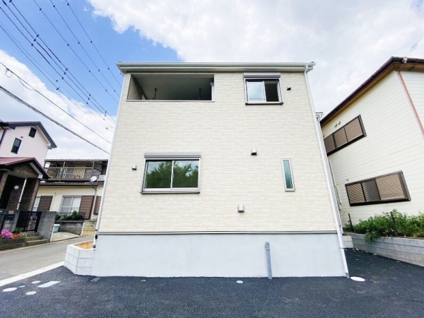 綾瀬市深谷上5丁目　新築戸建