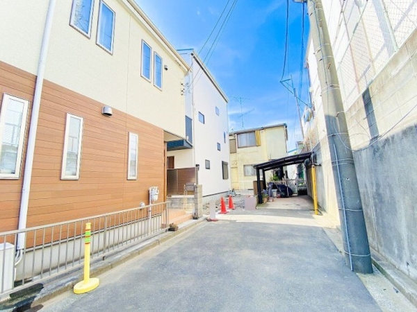 綾瀬市小園　新築戸建