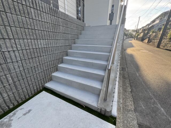 綾瀬市綾西４丁目１８６９番　1号棟