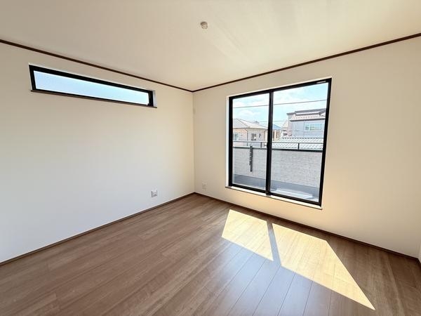 綾瀬市綾西４丁目新築戸建