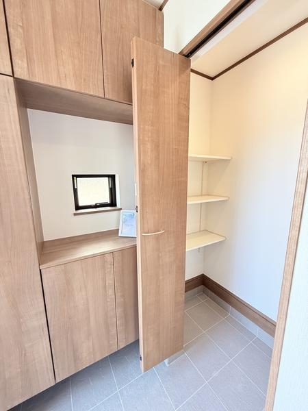 綾瀬市綾西４丁目新築戸建
