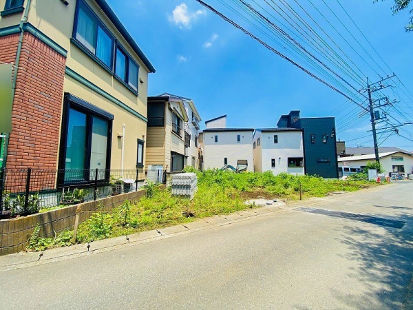 大和市上草柳6丁目 新築戸建 全2棟 B号棟(前面道路含む現地写真)