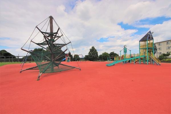 綾瀬市大上1丁目　新築戸建　全2棟　A号棟(風車公園)