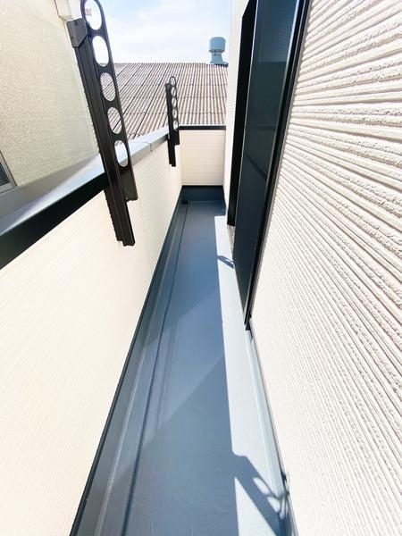 綾瀬市小園 新築戸建(バルコニー)